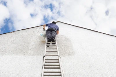Peinture extérieure à Hauterive-la-Fresse — façades et ravalement